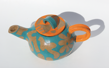 Load image into Gallery viewer, Daisy &#39;n Dingbat Teapot Mama Tangerine &amp; Turquoise
